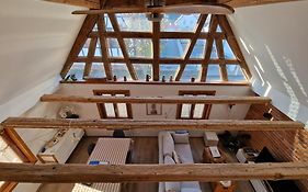 Une Maison A Colombages - Cosy, Lumineuse Et Sauna